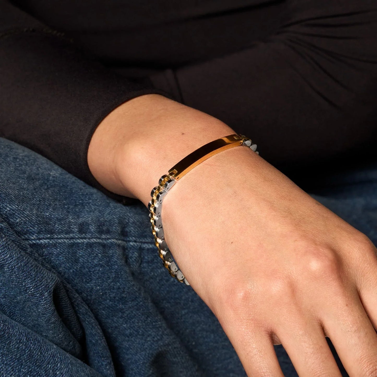 Jubilee Bracelet with Engraved Bar - Virella Jewelry